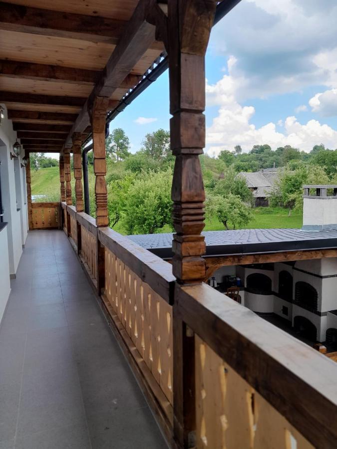 Hotel Casa de lângă pădure à Sighetu Marmaţiei Extérieur photo