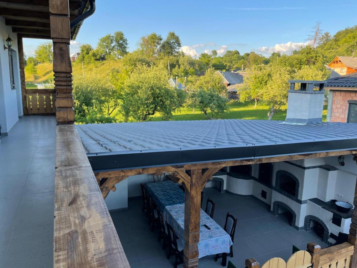 Hotel Casa de lângă pădure à Sighetu Marmaţiei Extérieur photo