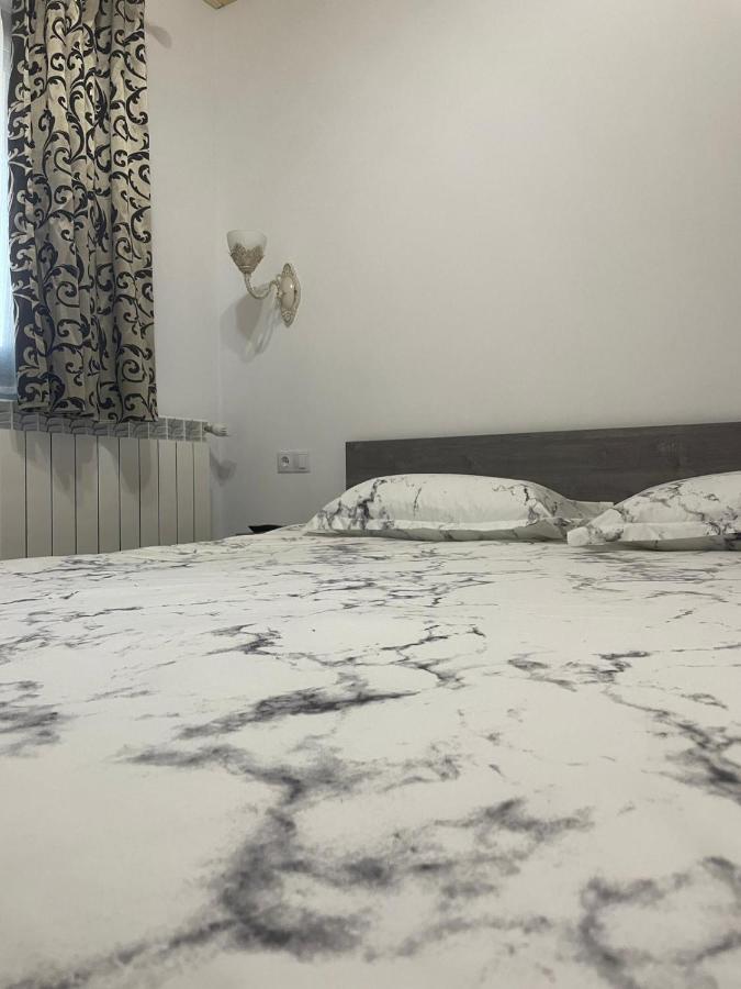 Hotel Casa de lângă pădure à Sighetu Marmaţiei Extérieur photo